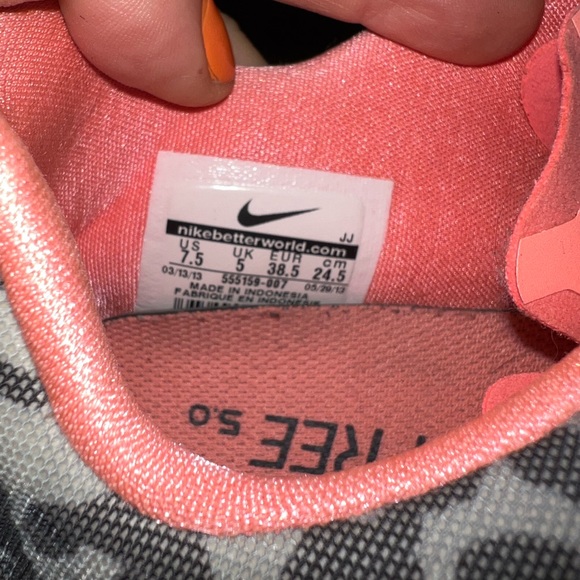 Coral and Gray Cheetah Print Nike Running Shoes - Picture 6 of 7